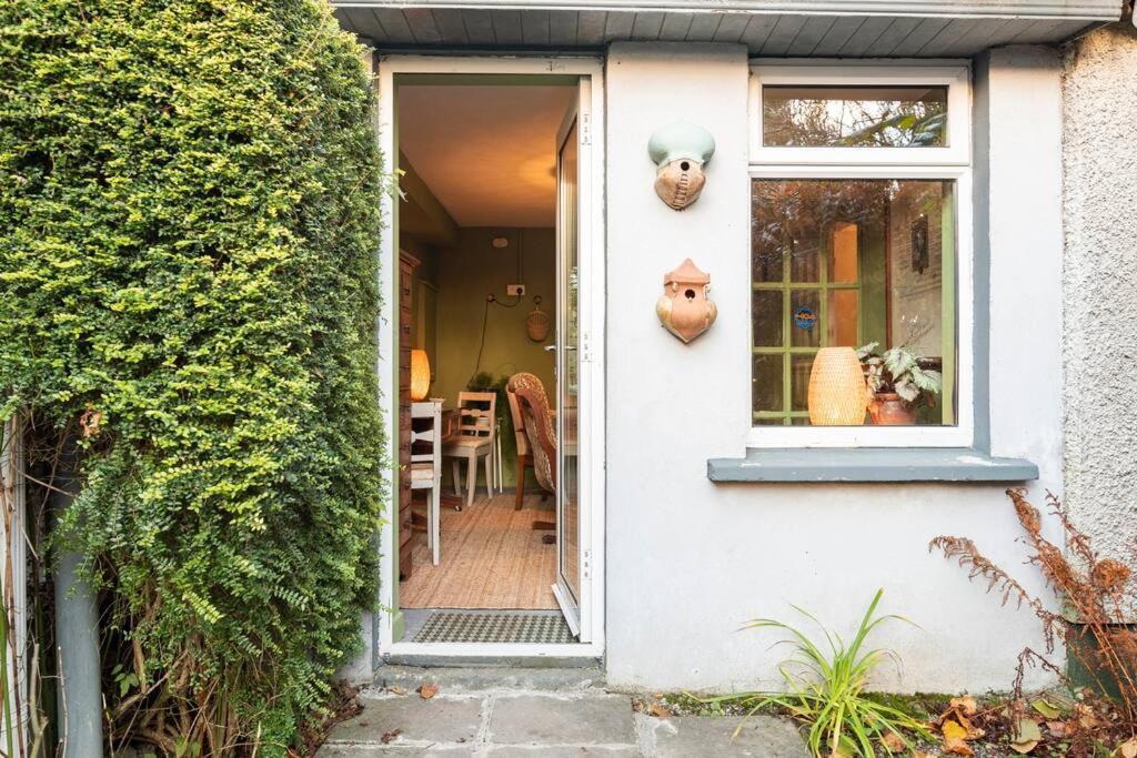 The Old Goathouse Hotell Kildare Eksteriør bilde