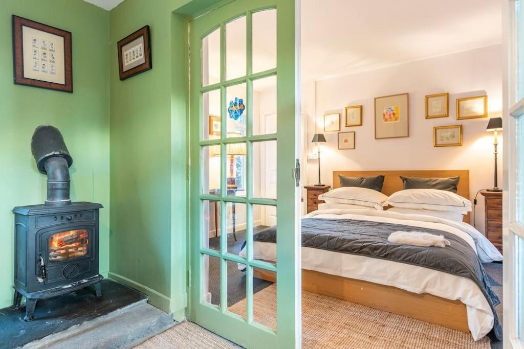 The Old Goathouse Hotell Kildare Eksteriør bilde